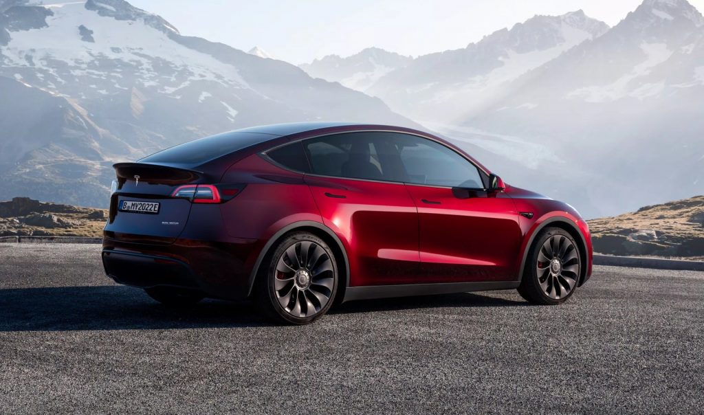Як купити Tesla в Україні без ризиків: вигідне рішення разом із TDrive